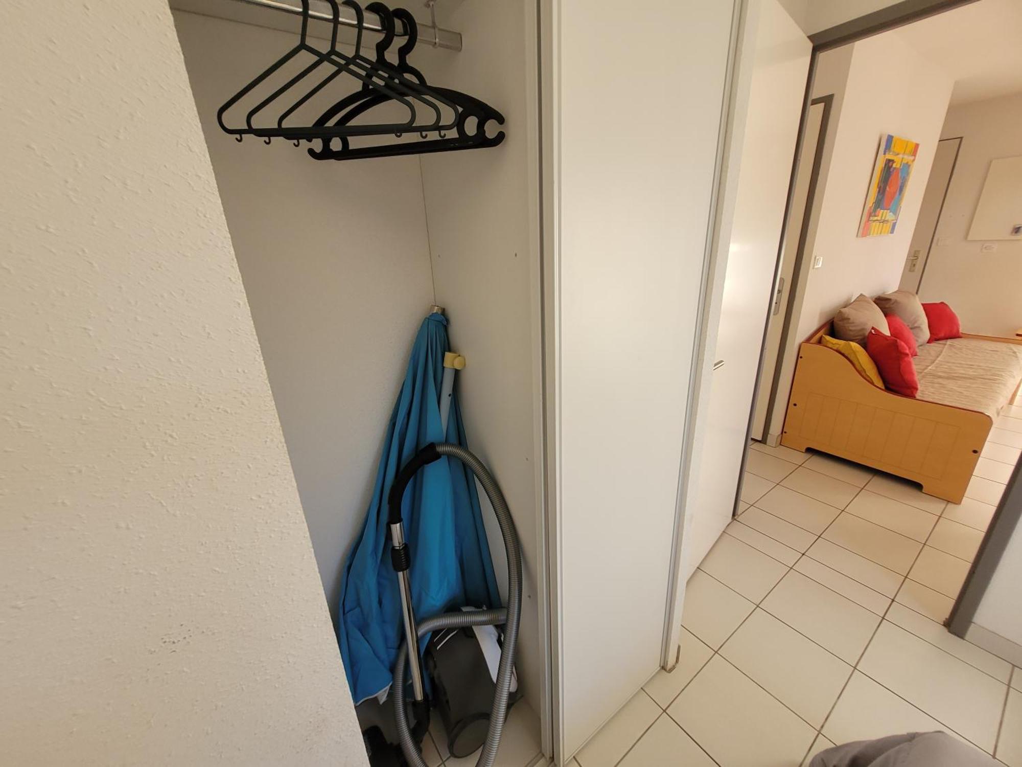La Maison Bleue, Village Vacances, Piscine, Parking Saint-Geniez-dʼOlt Eksteriør billede
